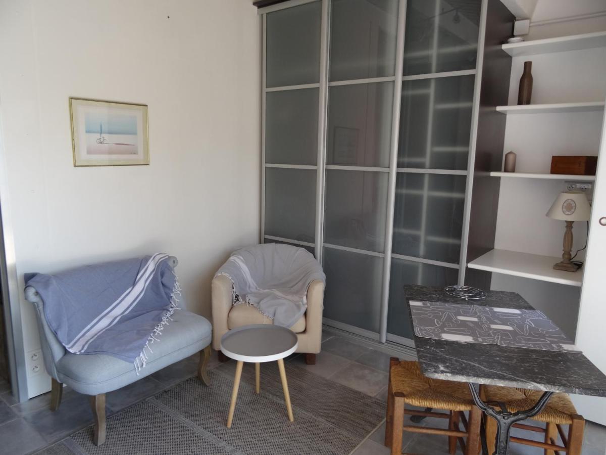 Gites, Chambres D'Hotes La Maison D'Amis Puilboreau Zimmer foto